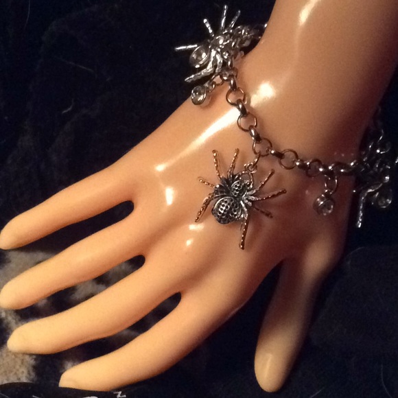 NEW Gothic Elegant creepy Sexy Halloween Spider - Picture 4 of 8